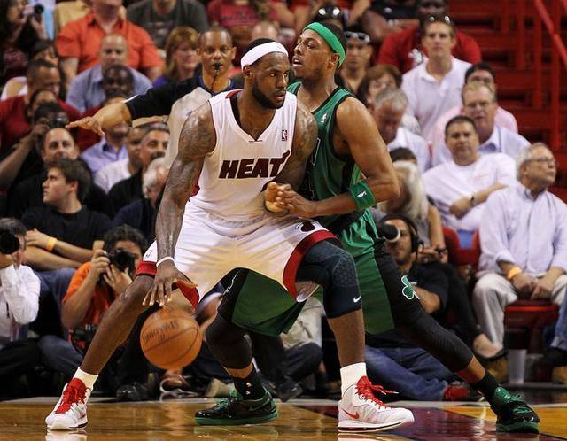 和犀利的攻 和犀利的攻